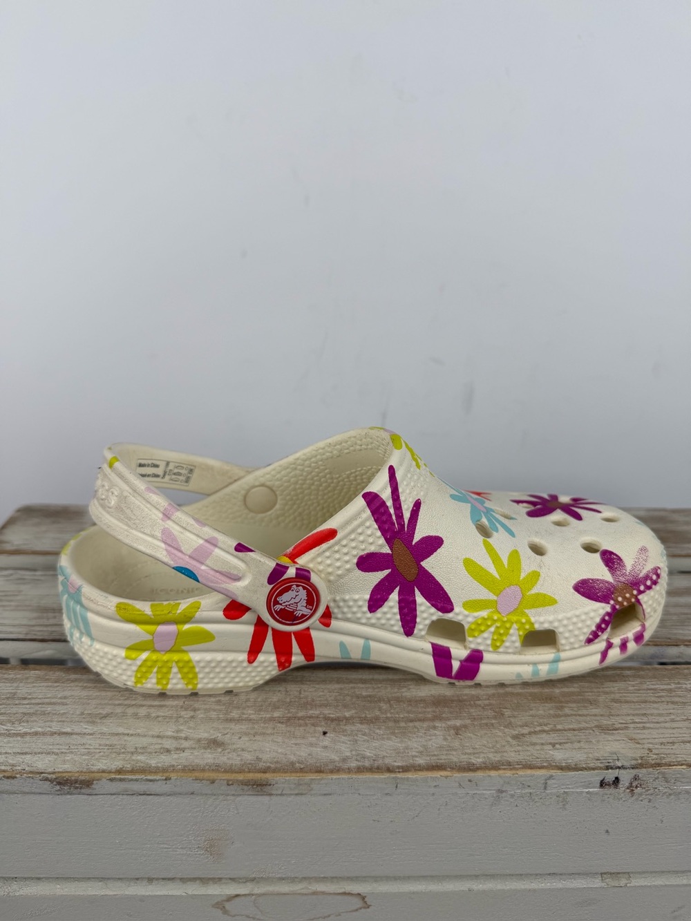Crocs Kids floral Classic Crafted Daisy Clogs in the color Chalk size C13 - Picture 8 of 13